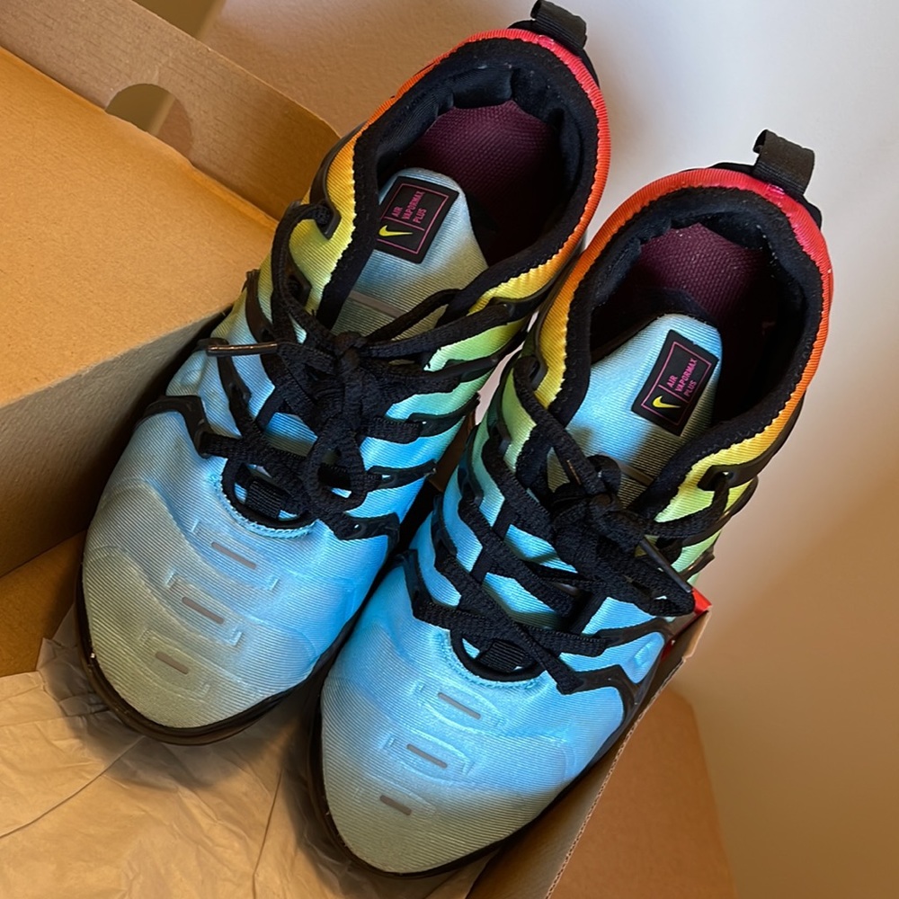 Nike Vapormax NO I WILL NOT ACCEPT ANY OFFERS LOWER THAN WHATS POSTED. - Picture 8 of 11